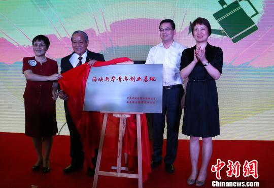 �D����ƃxʽ�F(xi��n)���������Y�� �z