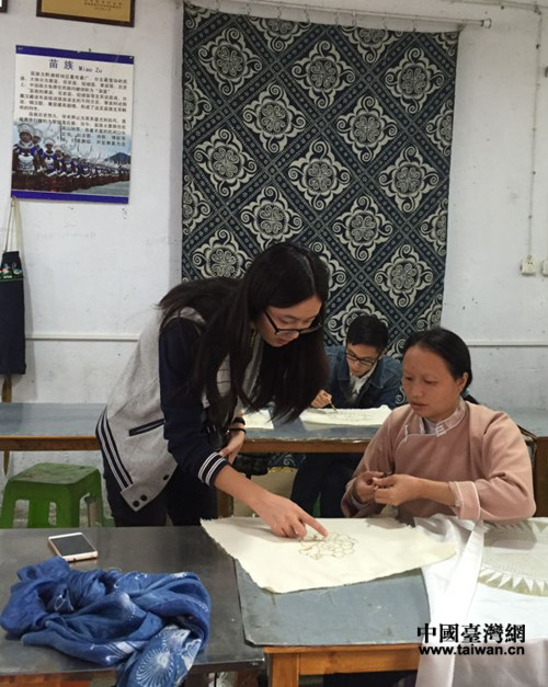 �W��Ո��ϞȾ���}