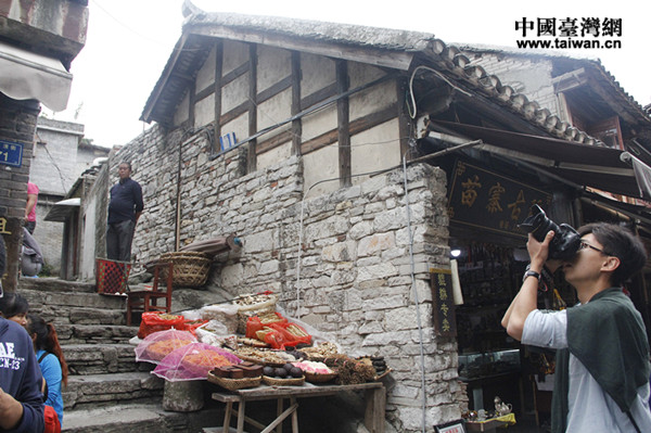 ���x�ڱ���������W����یW�����Ͻ����Ĕz���r����о����Ļ���ɫ�Ľ���