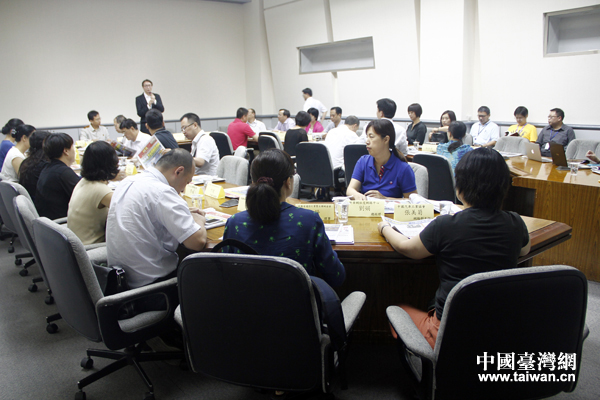 大陸運營商代表、行業協會代表、網絡企業和網絡媒體代表參觀走訪旺旺中時電子報
