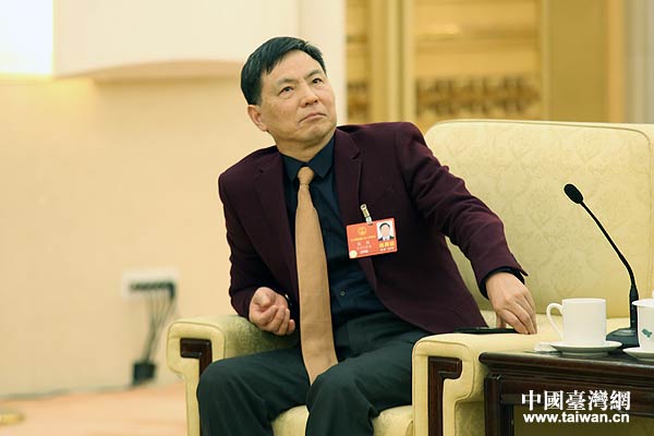 專訪臺(tái)灣籍全國人大代表張雄:做中國人,我驕傲! 專訪臺(tái)灣籍全國人大代表張雄:做中國人,我驕傲!