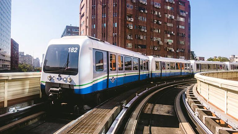 臺南將花600億建高架單軌 網友:路線腦殘,分明是錢坑! 臺南將花600億建高架單軌 網友:路線腦殘,分明是錢坑!