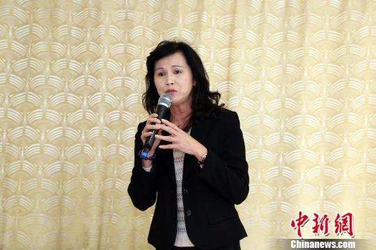 南非前國會議員、臺灣籍僑胞陳阡蕙表示,不管是傳統(tǒng)僑社,還是來自中國香港、澳門、臺灣、大陸地區(qū)的僑民,我們都是在南非的海外華人,我們共同的利益我們要共同爭取。 宋方燦 攝