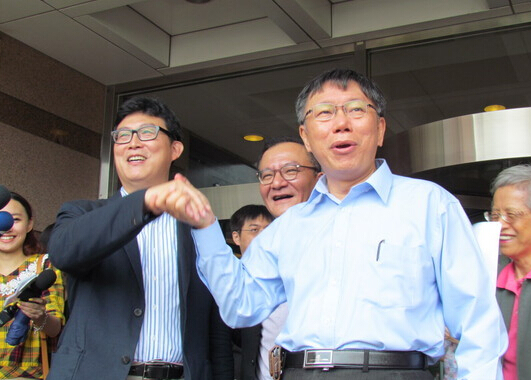 民進(jìn)黨放棄臺北提名,姚文智表態(tài)全面支持柯文哲 民進(jìn)黨放棄臺北提名,姚文智表態(tài)全面支持柯文哲