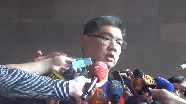 與馬英九互動熱絡? 連勝文:天氣本來就蠻熱的 與馬英九互動熱絡? 連勝文:天氣本來就蠻熱的