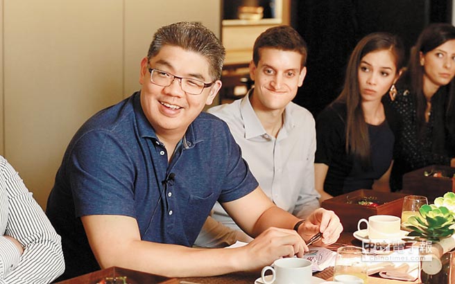 連勝文8月起全力開跑 轟柯文哲“柯政矇與唬” 連勝文8月起全力開跑 轟柯文哲“柯政矇與唬”