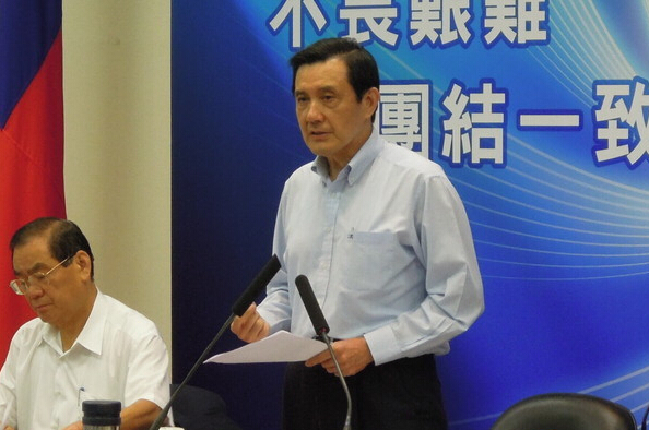 屏東縣長(zhǎng)餿水油案神隱惹民怨 藍(lán)常委:有利屏東選情 屏東縣長(zhǎng)餿水油案神隱惹民怨 藍(lán)常委:有利屏東選情