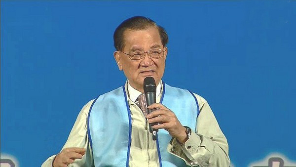 連戰怒批柯文哲是“青山文哲”,是日本時代“皇民化”之下的“官三代”,當“孫子官”都不配 連戰怒批柯文哲是“青山文哲”,是日本時代“皇民化”之下的“官三代”,當“孫子官”都不配