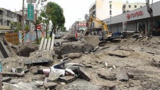 高雄氣爆區通車民眾百感交集:不像住在災區了 高雄氣爆區通車民眾百感交集:不像住在災區了