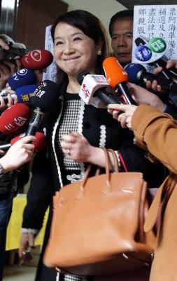 國民黨考紀會一致通過建請開除周玉蔻黨籍案(圖) 國民黨考紀會一致通過建請開除周玉蔻黨籍案(圖)