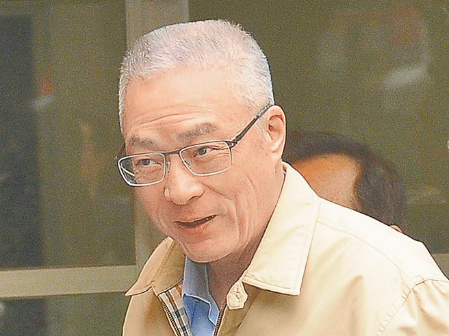 臺(tái)媒:吳敦義動(dòng)作頻頻似備戰(zhàn)2016 攻防蔡英文有策略 臺(tái)媒:吳敦義動(dòng)作頻頻似備戰(zhàn)2016 攻防蔡英文有策略