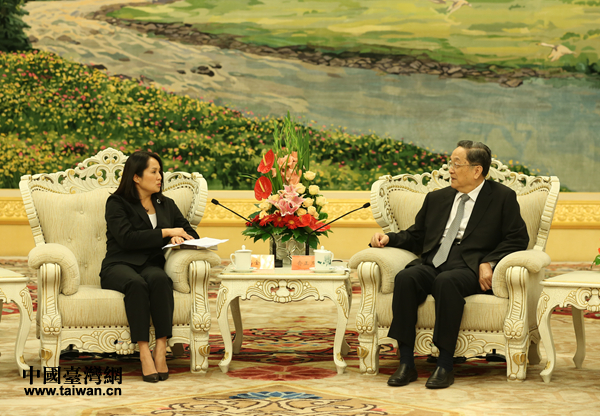 俞正聲會見臺灣少數(shù)民族參訪團(tuán) 俞正聲會見臺灣少數(shù)民族參訪團(tuán)