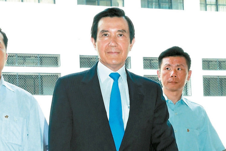 馬英九法庭上火力全開 痛斥周玉蔻污蔑他130次(圖) 馬英九法庭上火力全開 痛斥周玉蔻污蔑他130次(圖)