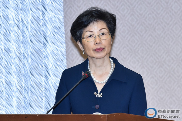 臺(tái)陸委會(huì)主委坦言:520后大陸游客總?cè)刖硵?shù)減少2/3 臺(tái)陸委會(huì)主委坦言:520后大陸游客總?cè)刖硵?shù)減少2/3