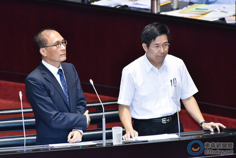 蔡當(dāng)局十大失言排行榜 蔡英文穩(wěn)坐榜首(圖) 蔡當(dāng)局十大失言排行榜 蔡英文穩(wěn)坐榜首(圖)