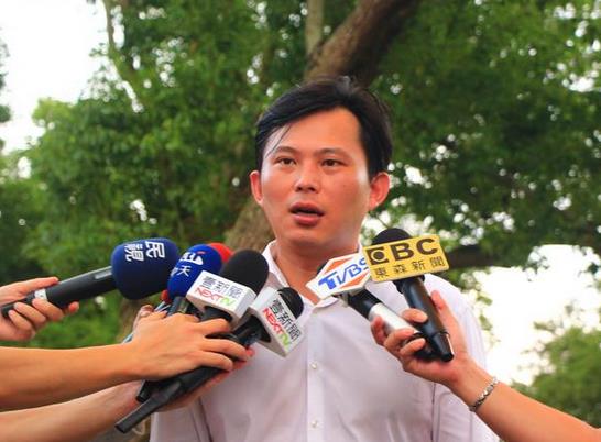 黃國昌罷免案提議人數已達法定人數 可進行聯署 黃國昌罷免案提議人數已達法定人數 可進行聯署