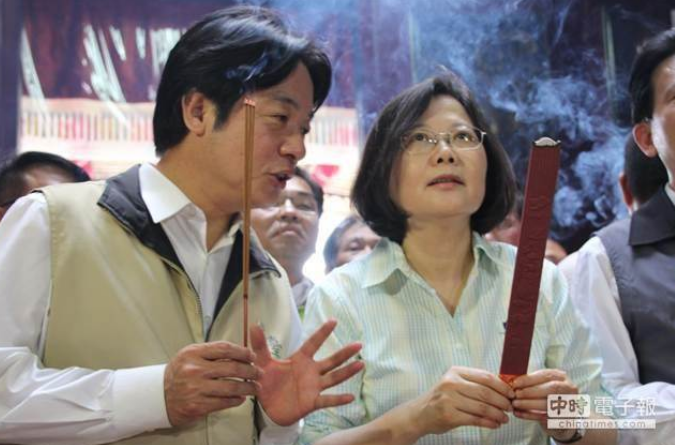 民進黨年輕人支持率大崩盤 網(wǎng)友:人民最卑微的保障都做不到 民進黨年輕人支持率大崩盤 網(wǎng)友:人民最卑微的保障都做不到