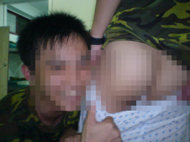 “什么都干”的臺軍士兵爆出不雅照 “什么都干”的臺軍士兵爆出不雅照