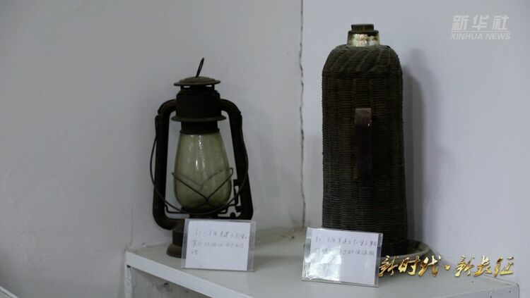 �r�����L�������C�������tɫ�Ļ����롰�°lչ��