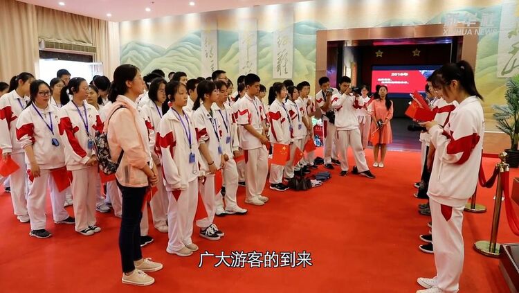 �r�����L�������C�������tɫ�Ļ����롰�°lչ��