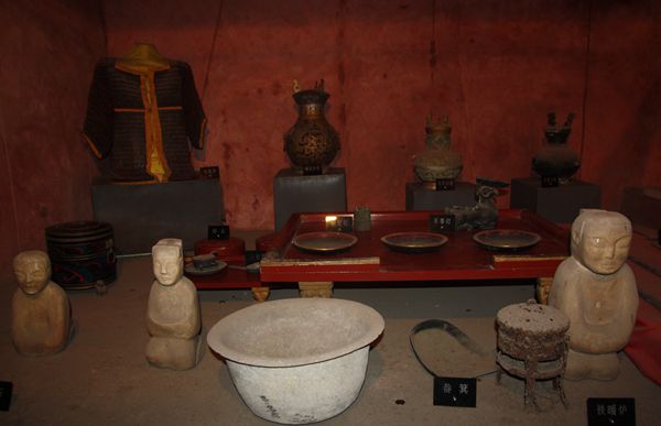 靖王墓后室概況(中國臺灣網(wǎng) 郭曉康攝) 靖王墓后室概況(中國臺灣網(wǎng) 郭曉康攝)