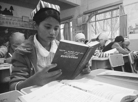 �½�ɳĮ�l�ЌW�̎���������όW�c���L��ܣ��D��