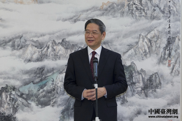 張志軍于1月13日在北京會見臺灣花蓮縣長傅崐萁率領的民意代表參訪團一行 張志軍于1月13日在北京會見臺灣花蓮縣長傅崐萁率領的民意代表參訪團一行