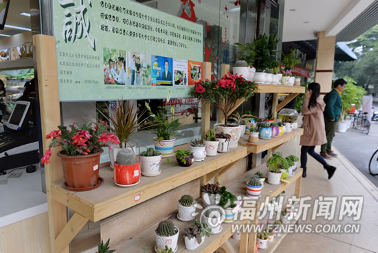 �r���\�Ż���������Խ��Խ�� �����M�����У